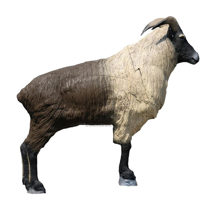 SRT Himalaya Thar stehend